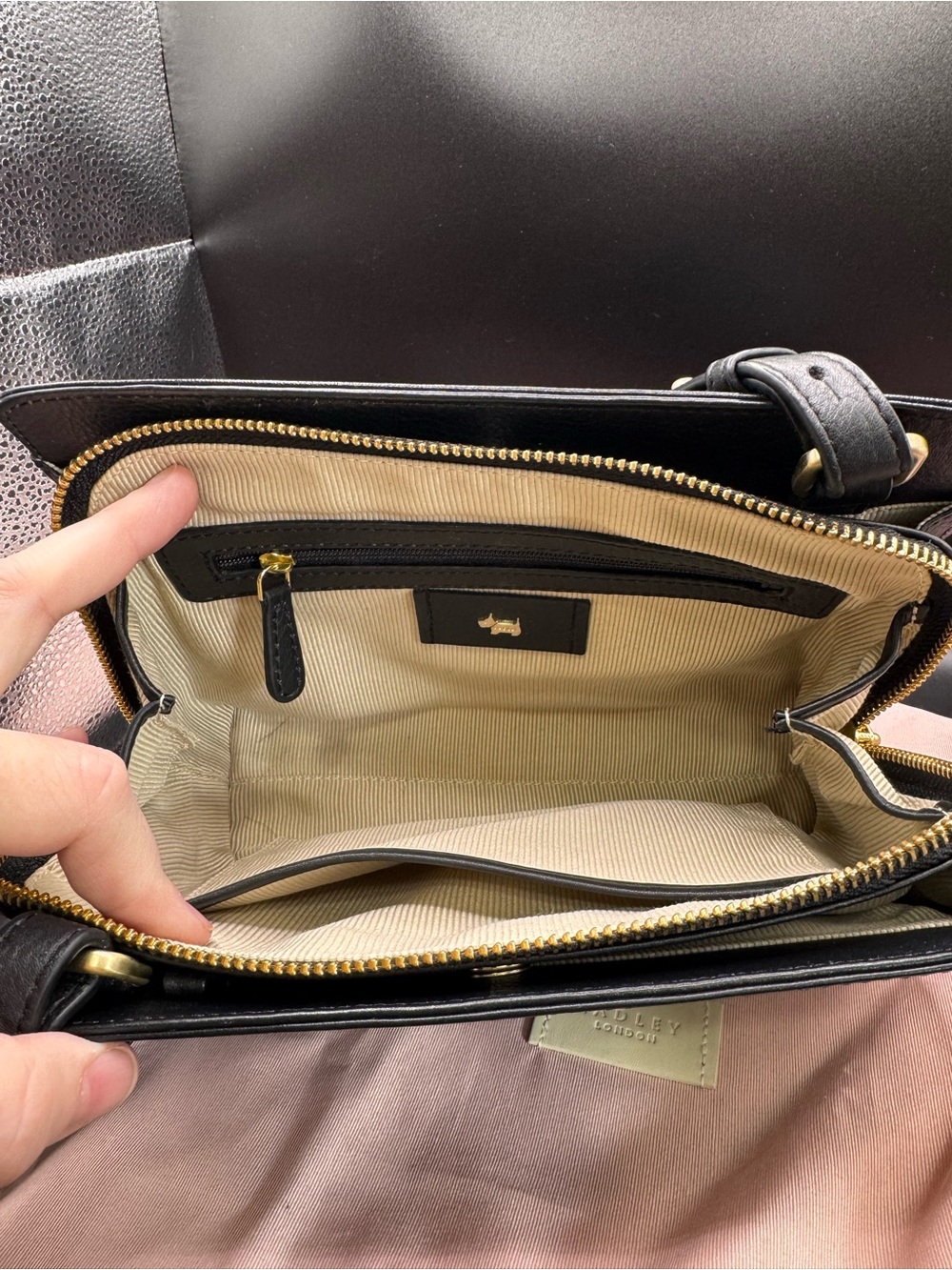 Radley London Liverpool St Crossbody Purse Black - Picture 5 of 7